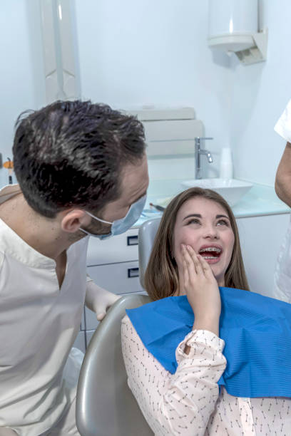 Best Emergency Broken Tooth Repair in Newark, IL
